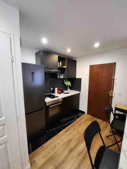Appartement Superbe A 8 Minutes De La Nation. Paris